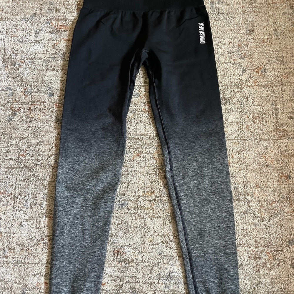 Gymshark Kids Ombre Black and Gray Leggings